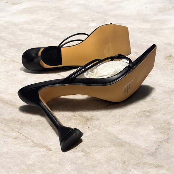 Fashion Nova Elegant Black Square Toe Heels. Size 11 - Picture 3 of 3